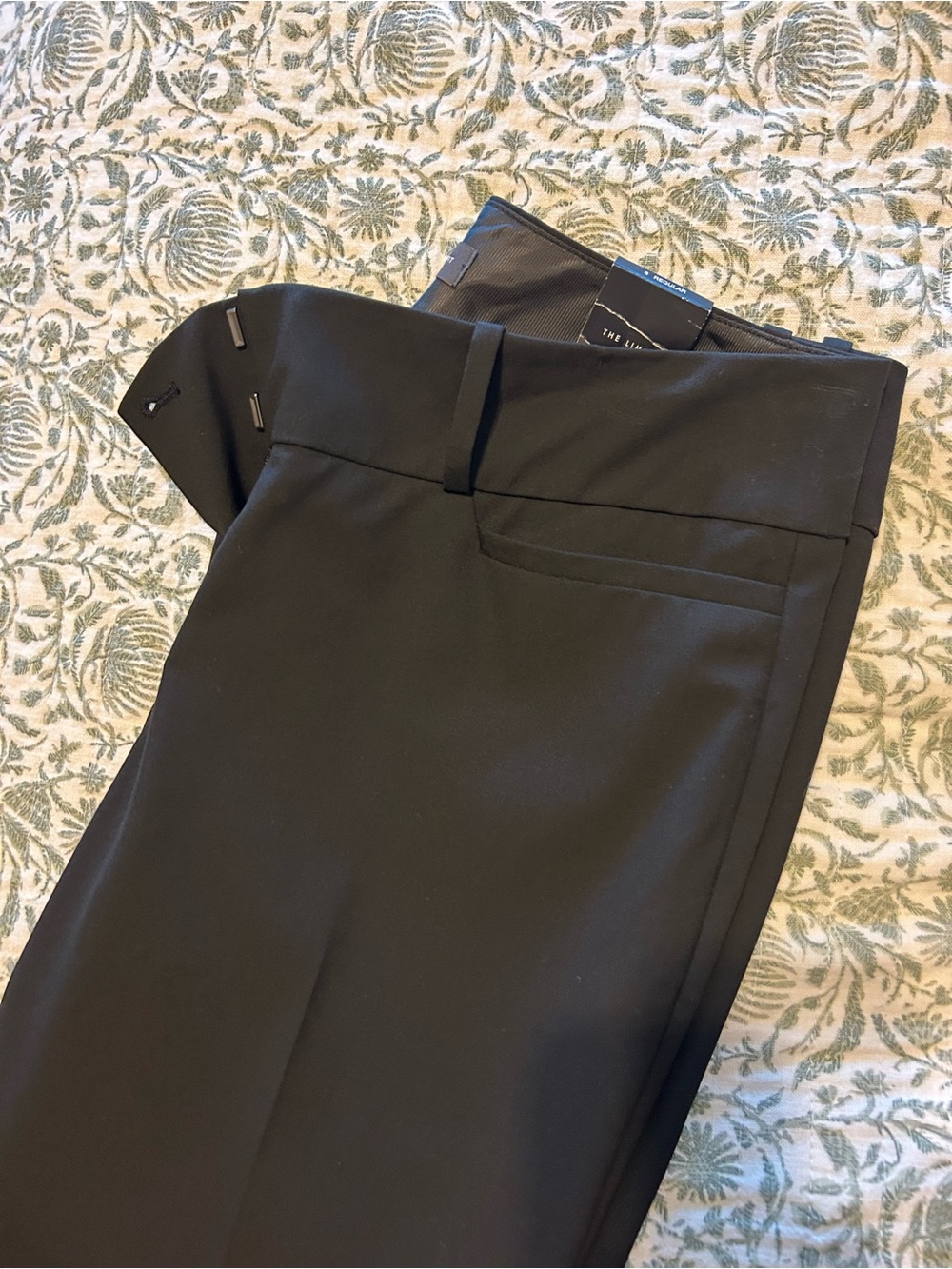 The Limited Drew fit black pants. New with tags size 6